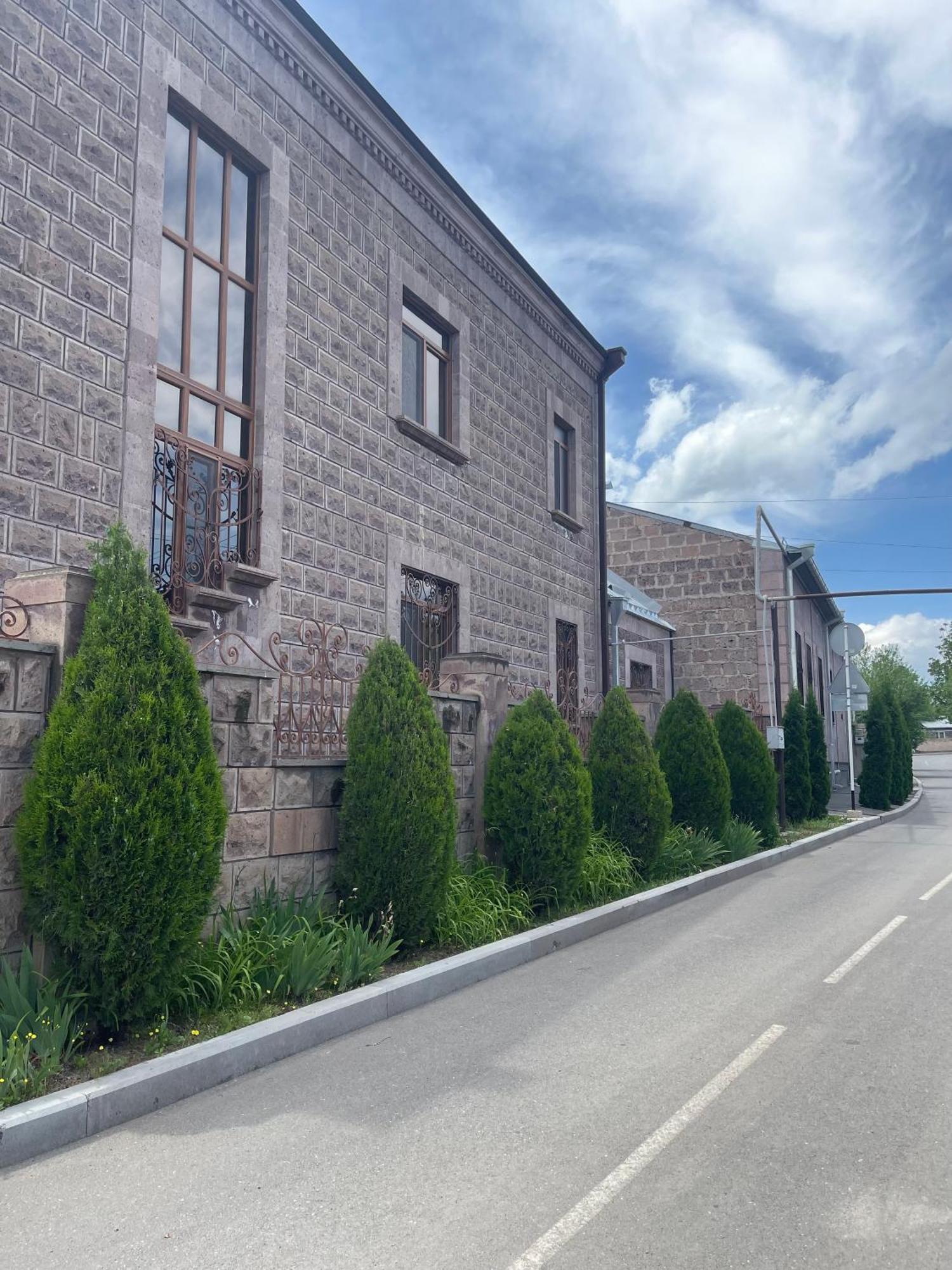 In Gyumri Hotel Exterior foto