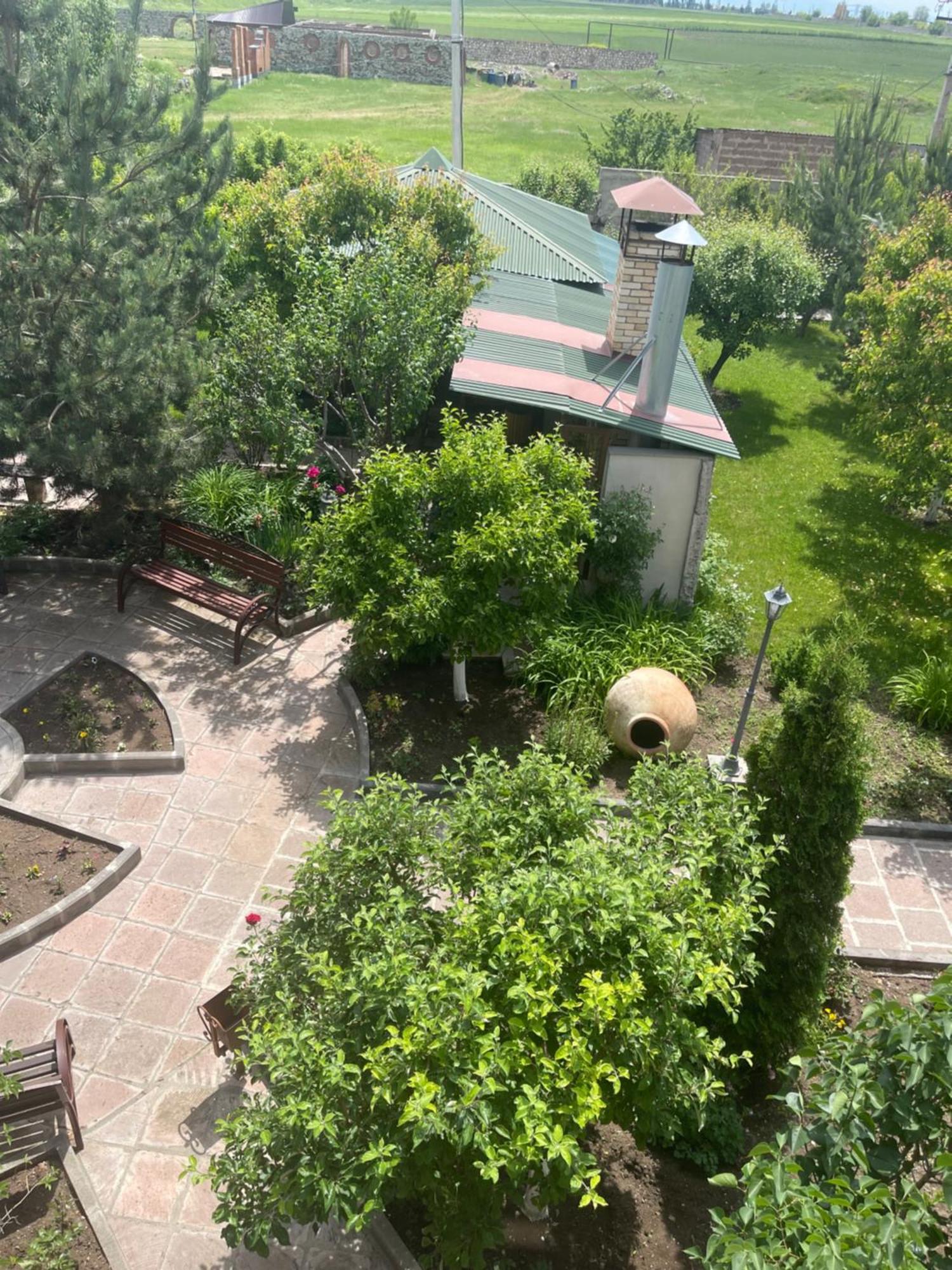 In Gyumri Hotel Exterior foto
