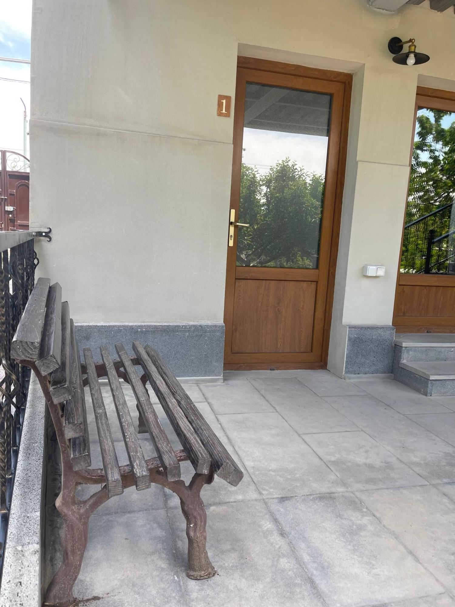 In Gyumri Hotel Exterior foto